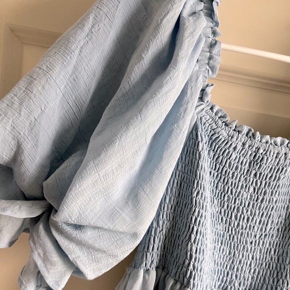 Blue dress - Picture 2 of 4